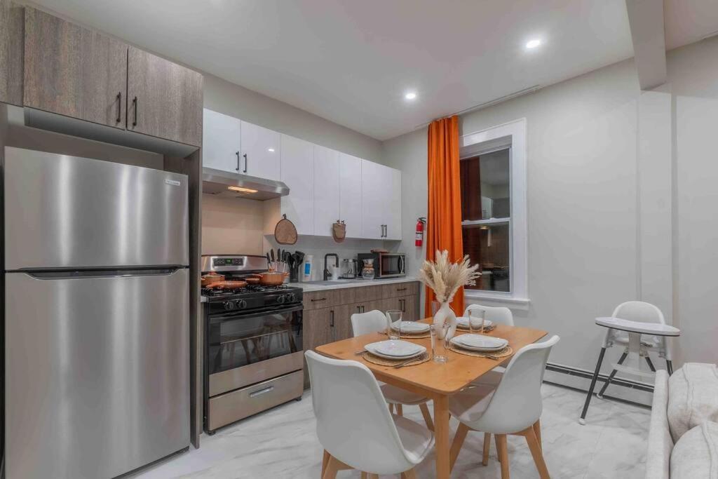 Pumpkin Premise By Airport, 5 Beds, Sleeps 8, Book 7 Days, Get 20 Percent Off Διαμέρισμα Νιούαρκ Εξωτερικό φωτογραφία
