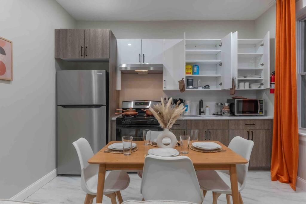 Pumpkin Premise By Airport, 5 Beds, Sleeps 8, Book 7 Days, Get 20 Percent Off Διαμέρισμα Νιούαρκ Εξωτερικό φωτογραφία